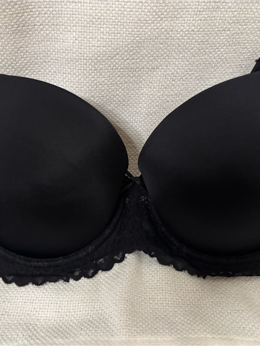 Auden Black Smooth Molded Lace-Trim Bra